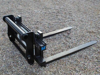 Palečių šakės Manitou 2500 kg.