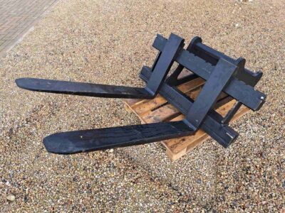 Paletinės šakės ekskavatoriui S-70