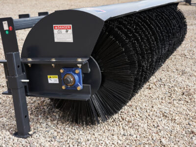 Pasukama šluota Wolverine 83